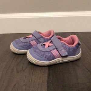 Toddler stride rite size 4 sneakers
